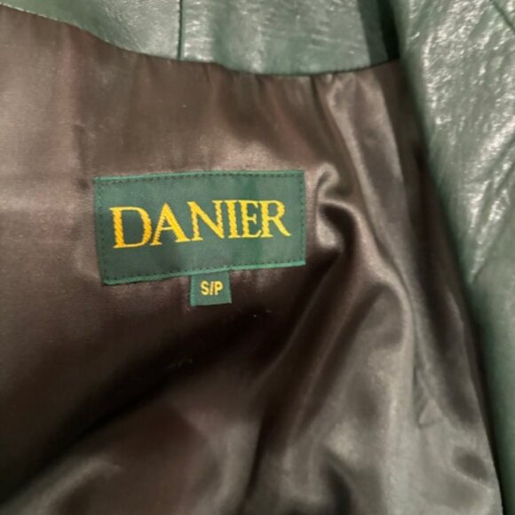 Anorak style Leather jJacket - Picture 6 of 8